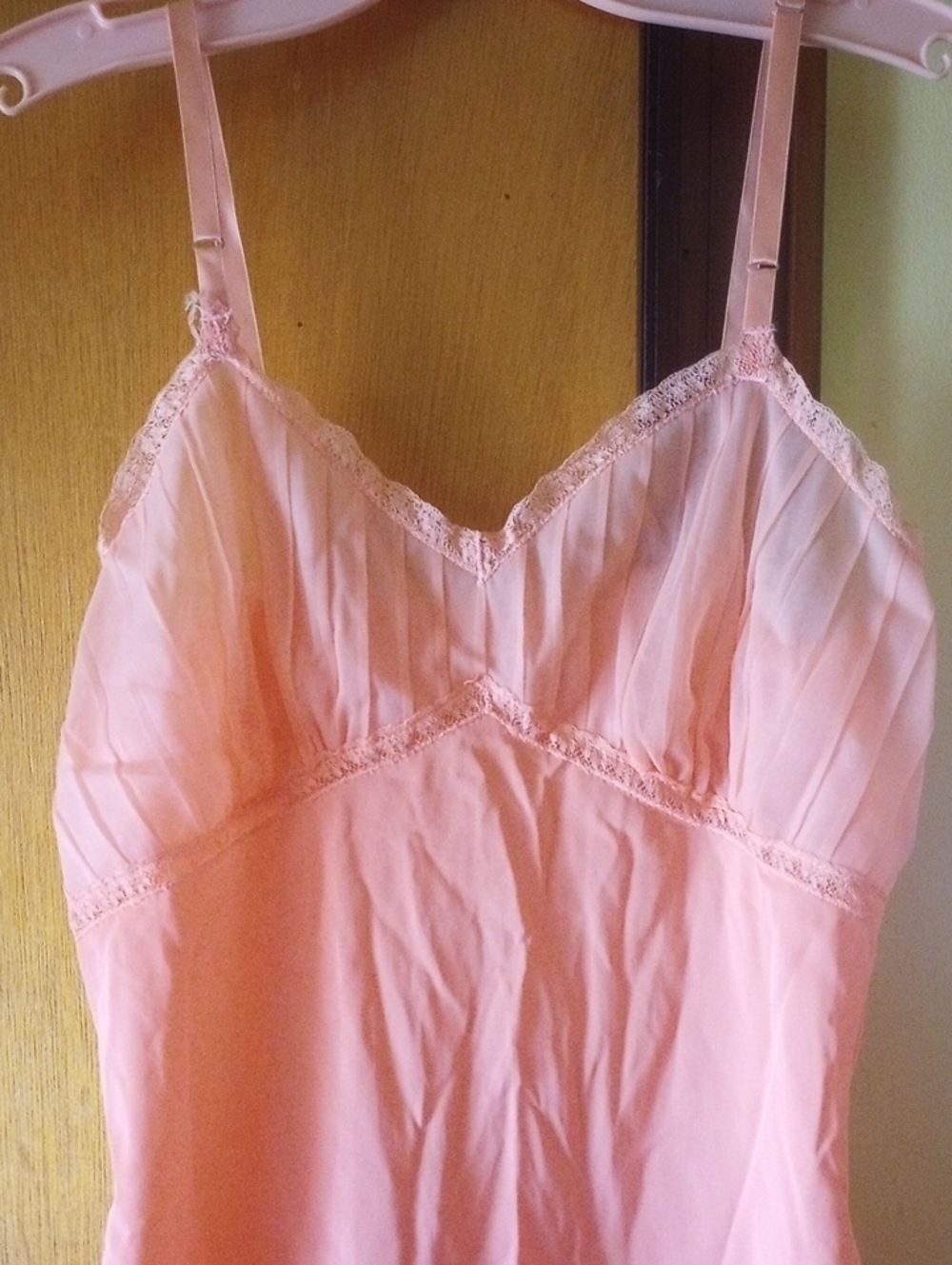 Rogers Peach Coral Nylon & Lace Vintage Slip w/ Adjustable Straps, Size 34 - Picture 2 of 6